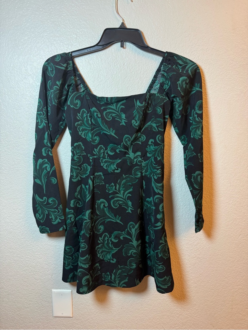 Abercrombie & Fitch Green & Black Damask Scroll Long Sleeve Mini Dress - XS
